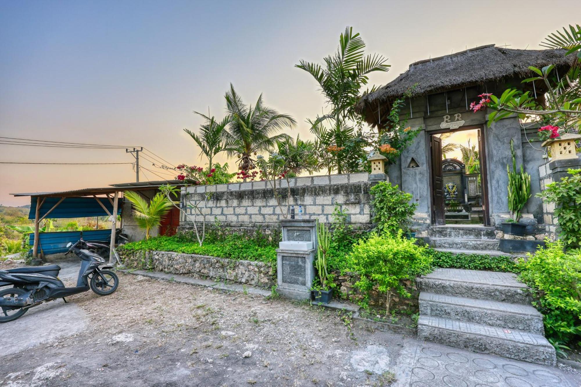 Rr Cottage Sakti Exterior foto